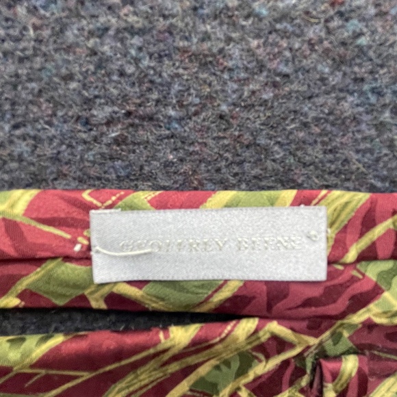 Geoffrey Beene Men's Neck Tie - Picture 5 of 6